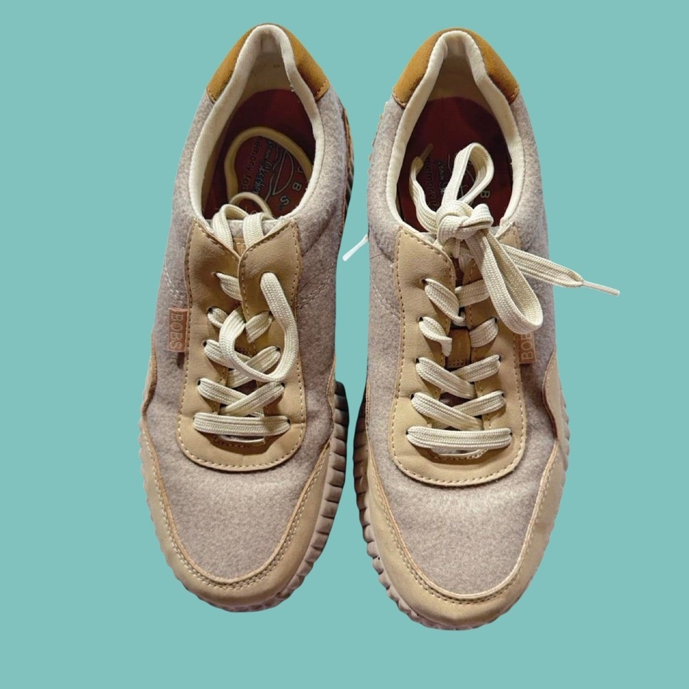 Skechers BOBS Sneakers Womens 8.5 Tan Excellent Memory Foam Felt Lace Up